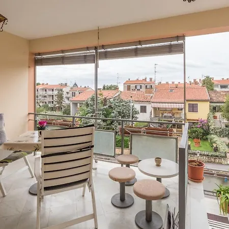 Guest house Luco Near The And Center 3*