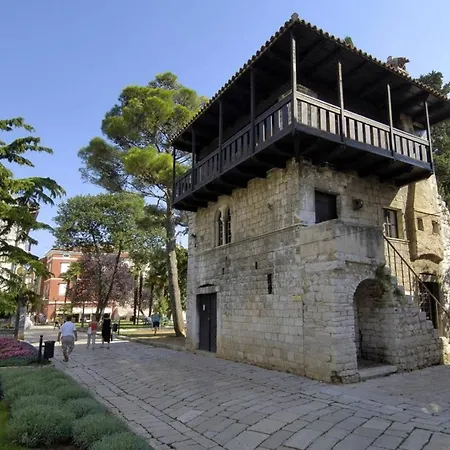 Luco Near The And Center 3* Porec