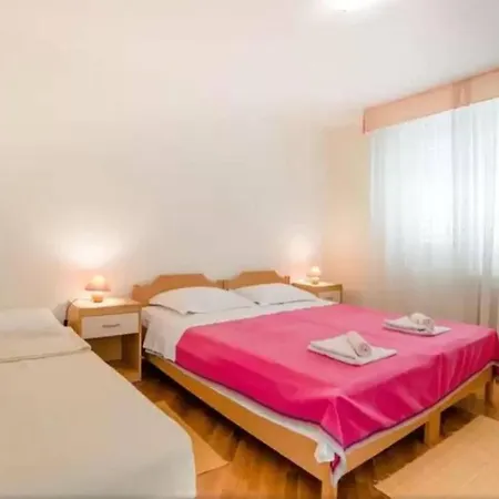 Guest house Luco Near The And Center Porec