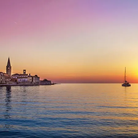 Luco Near The And Center Guest house Porec